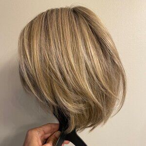 Raquel Welch Straight Up with a Twist ELITE wig in Shaded Sand